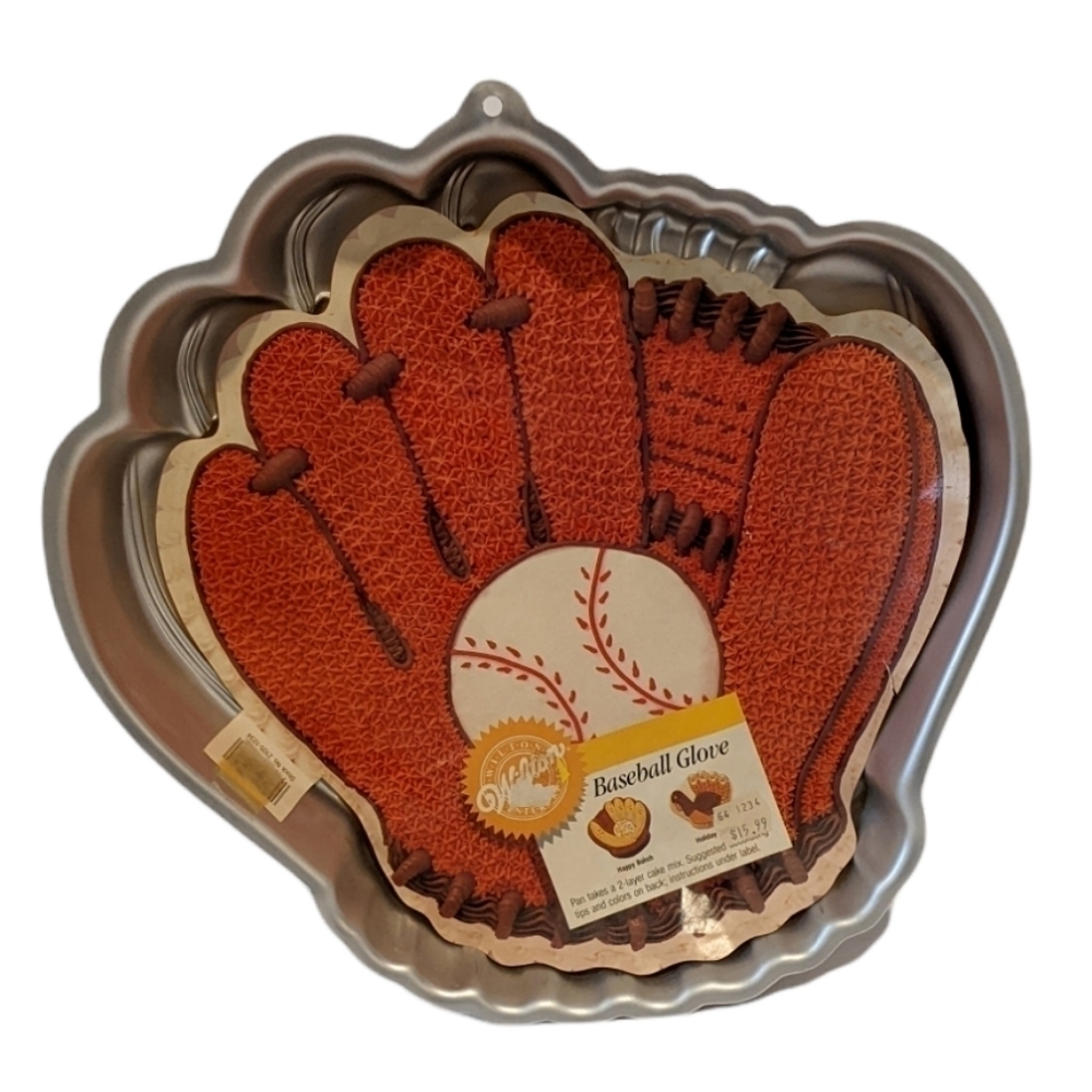 Wilton baseball glove cake pan